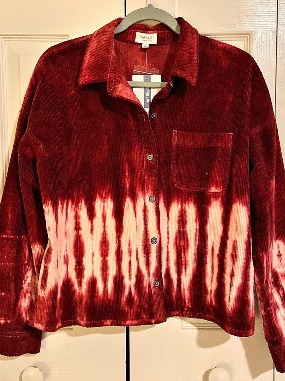 True Craft Tie-Dye Corduroy Jacket in Burgundy & Cream Size Medium NWT